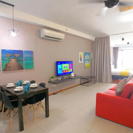 The Landmark Seaview Gurney George Town Room photo