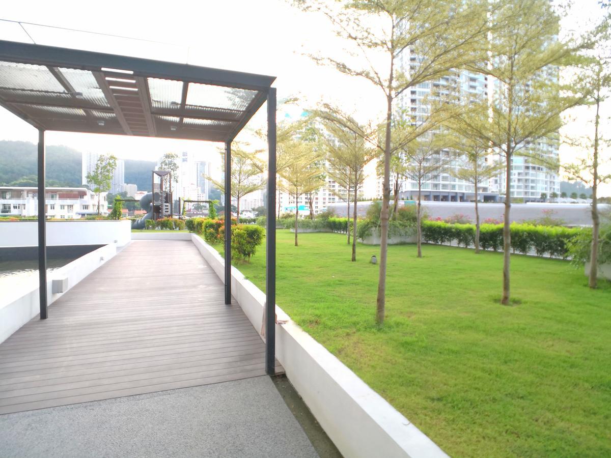 Apartment The Landmark Seaview Gurney George Town