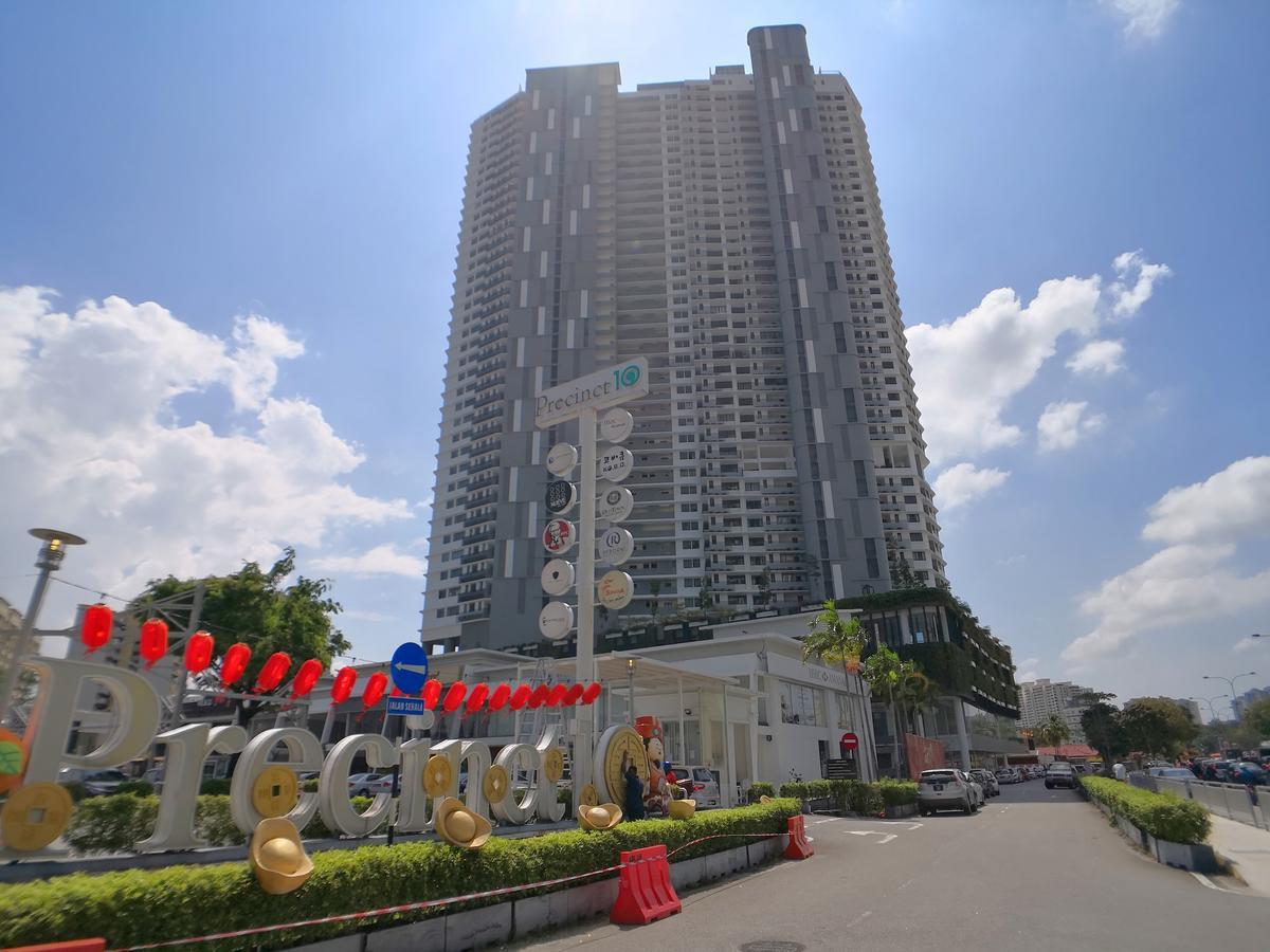 Apartment The Landmark Seaview Gurney George Town