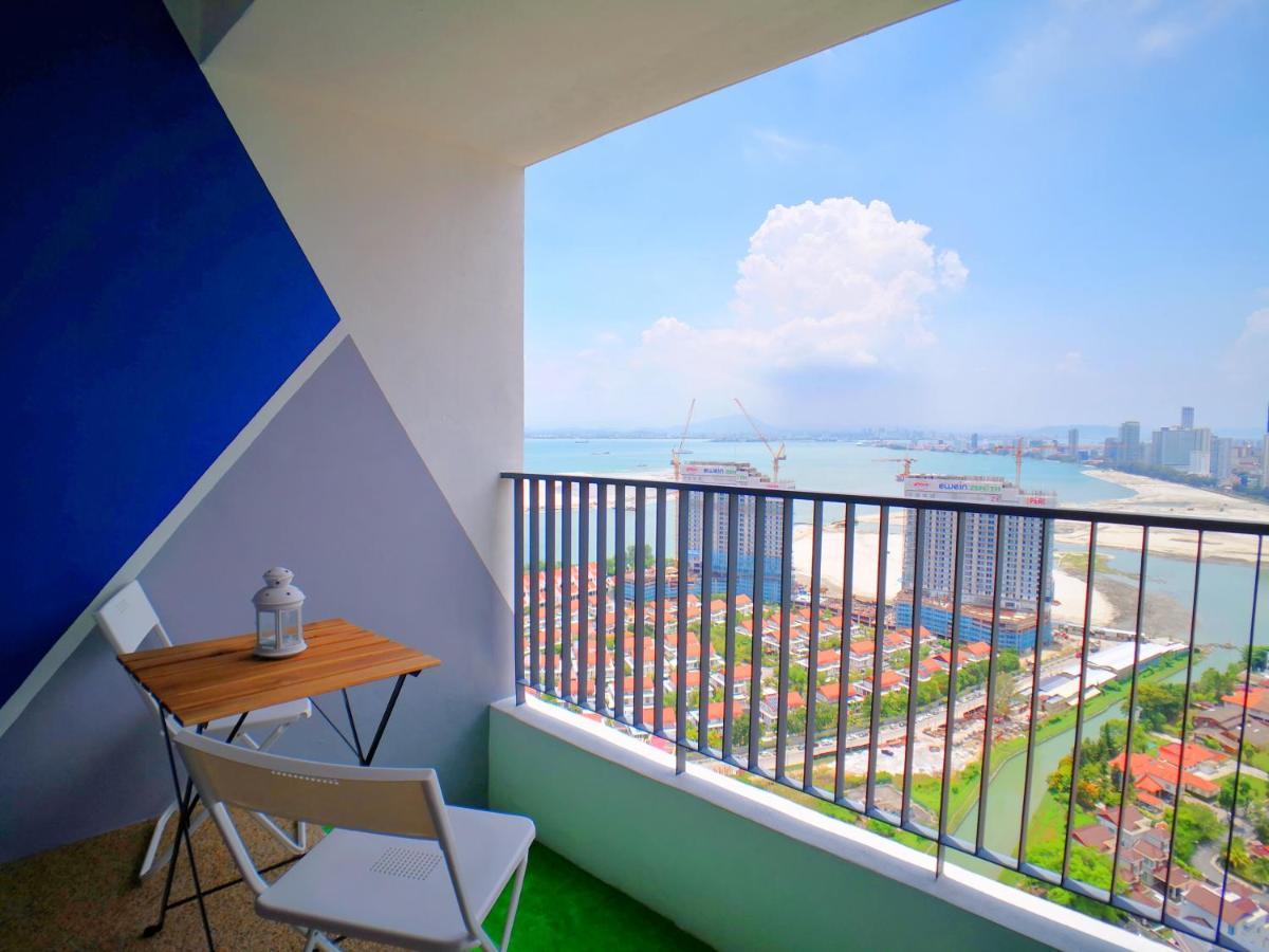 The Landmark Seaview Gurney *